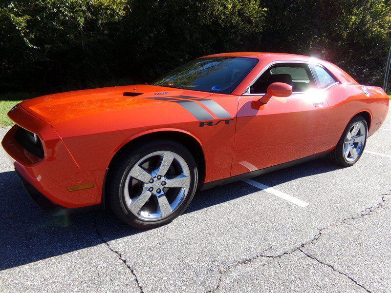 2009 DODGE Challenger