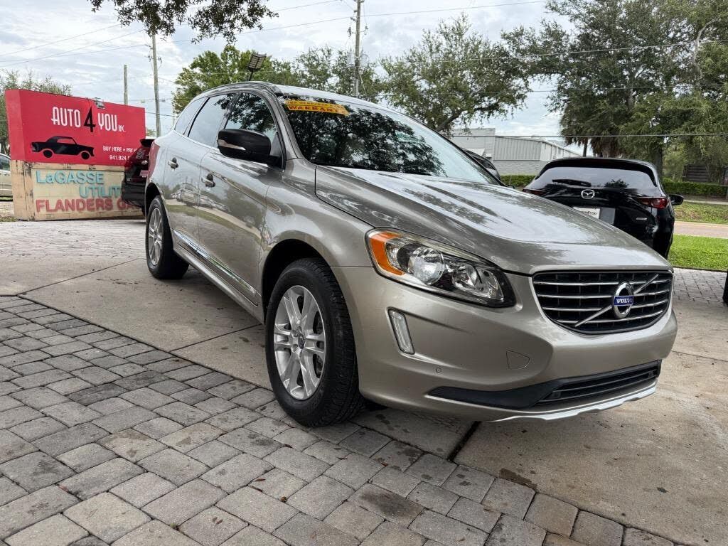 2015 VOLVO XC60