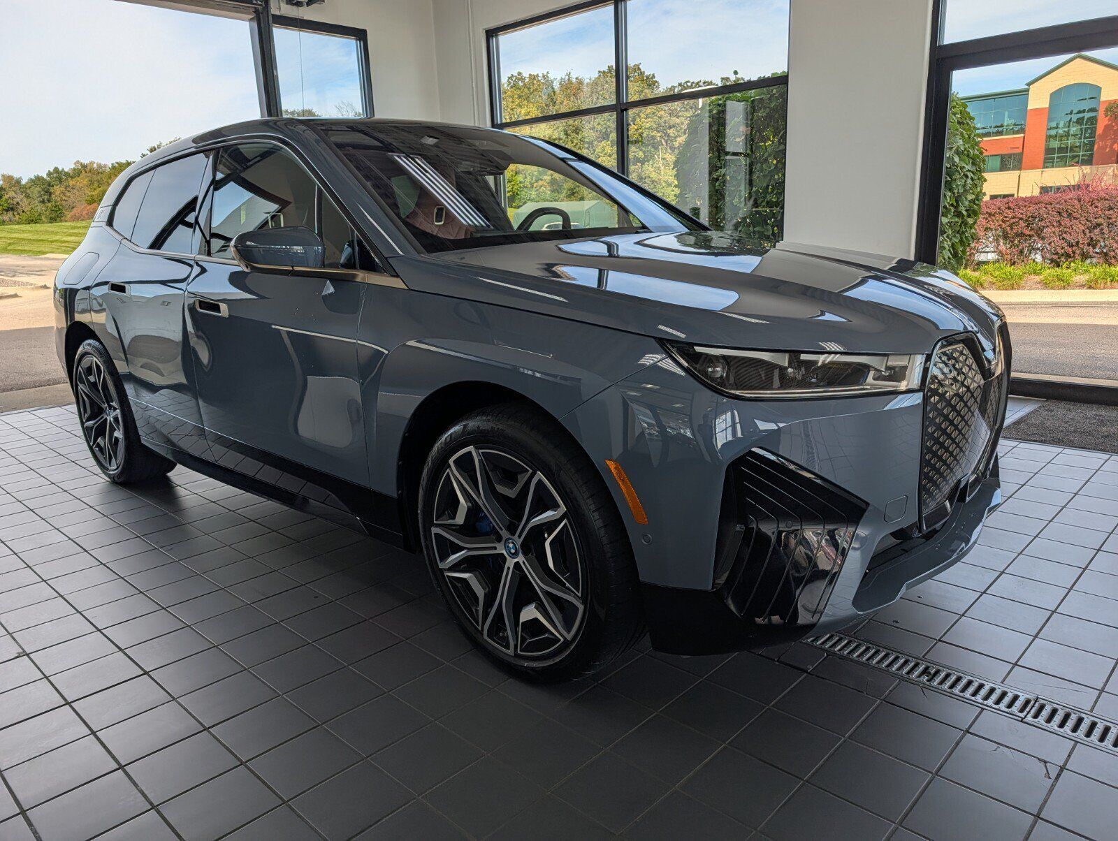 2024 BMW ix