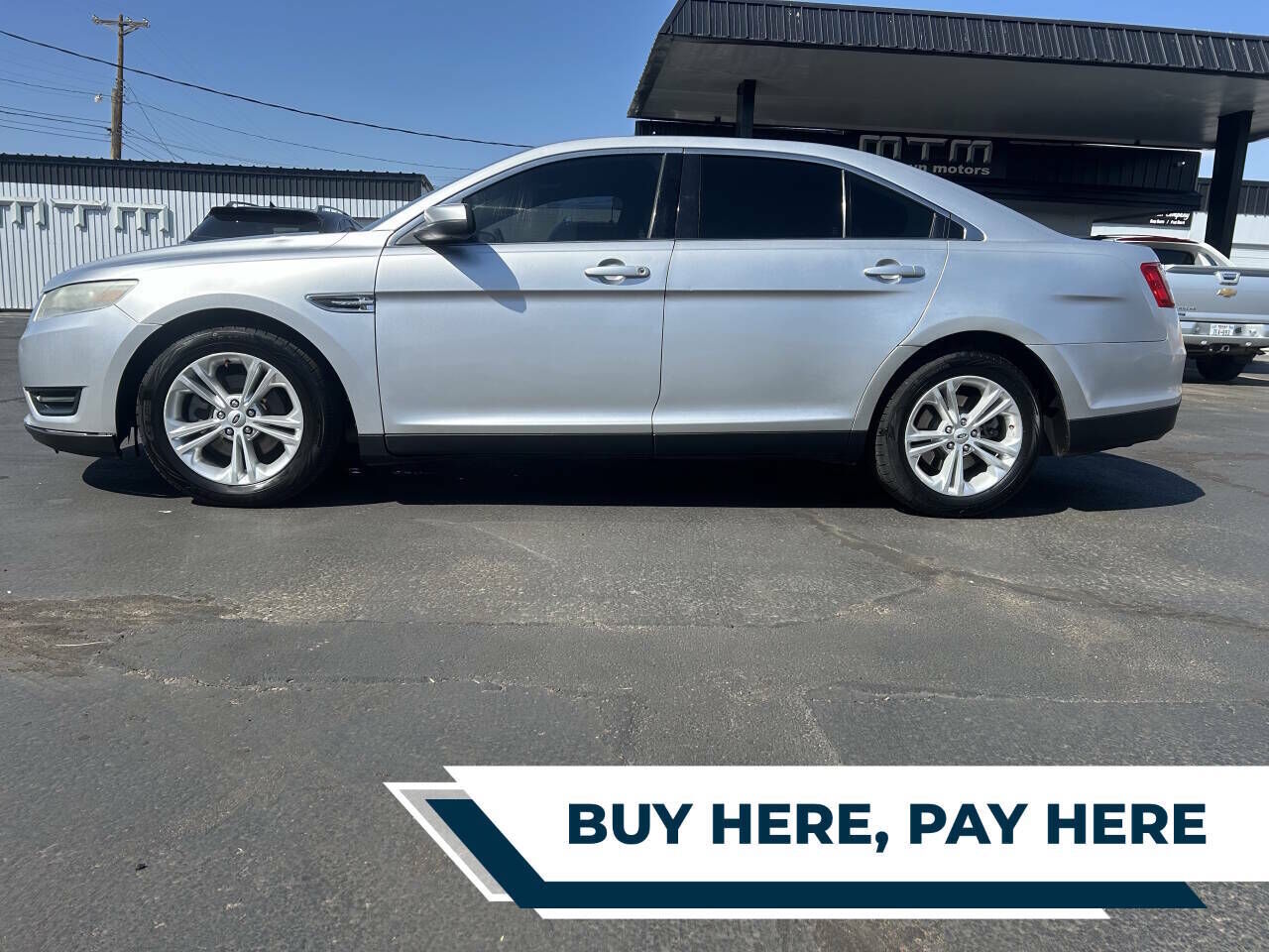 2013 FORD Taurus