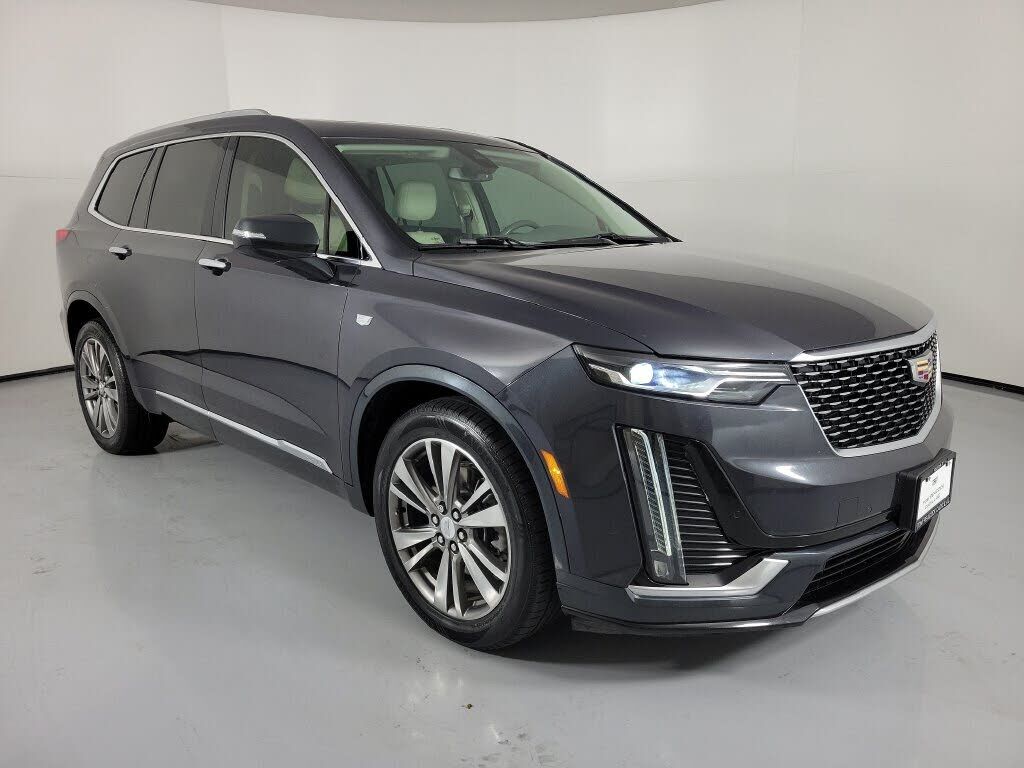 2021 CADILLAC XT6