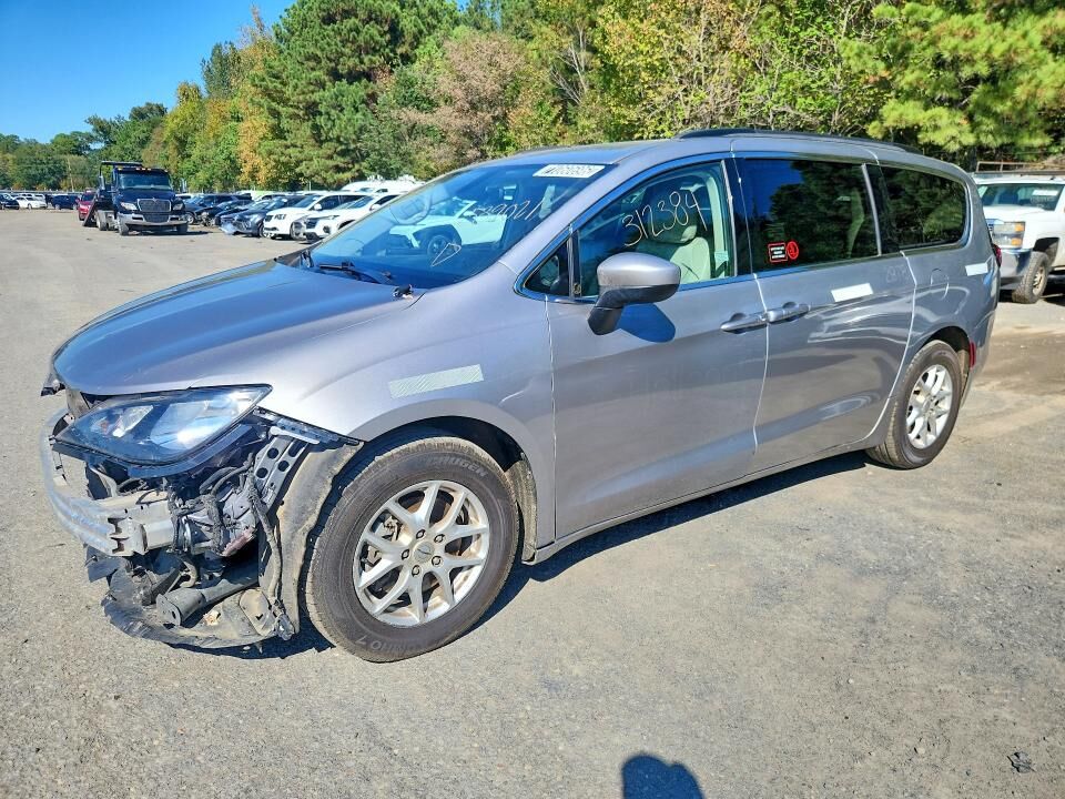 2021 CHRYSLER Voyager