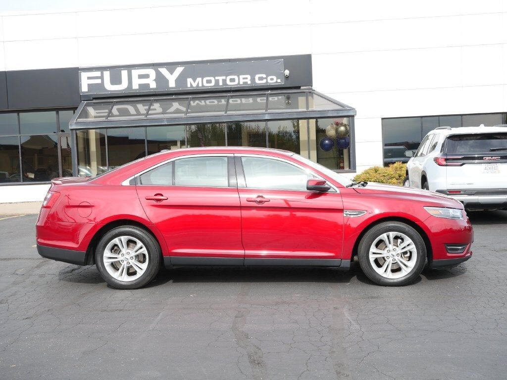 2018 FORD Taurus