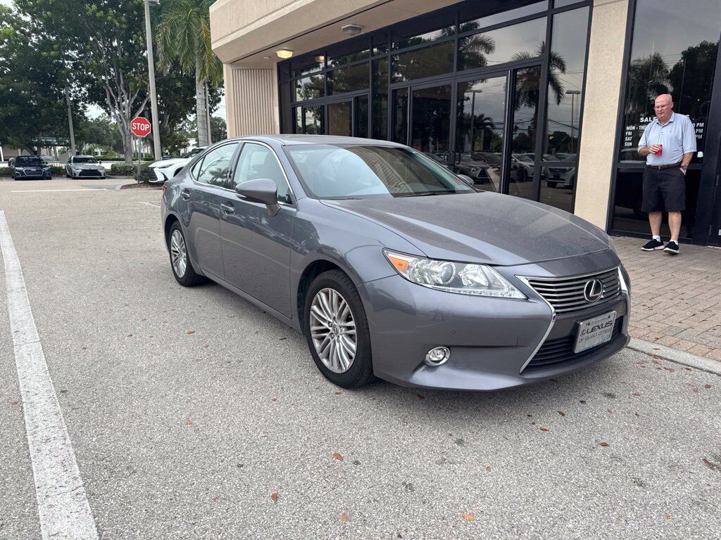 2014 LEXUS ES