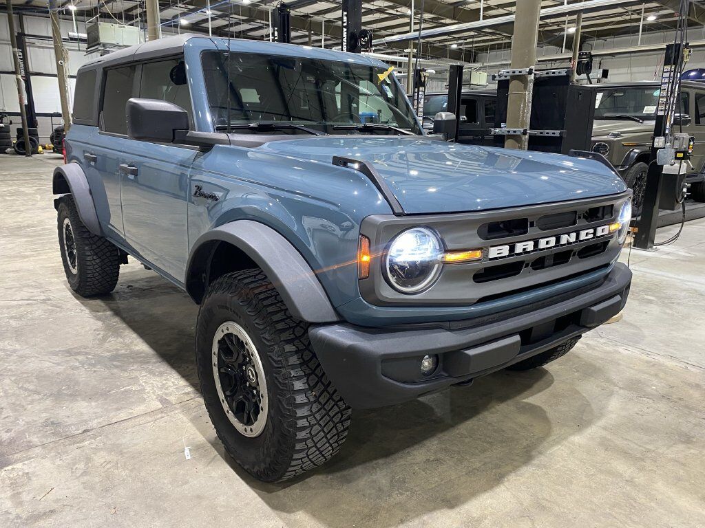 2023 FORD Bronco