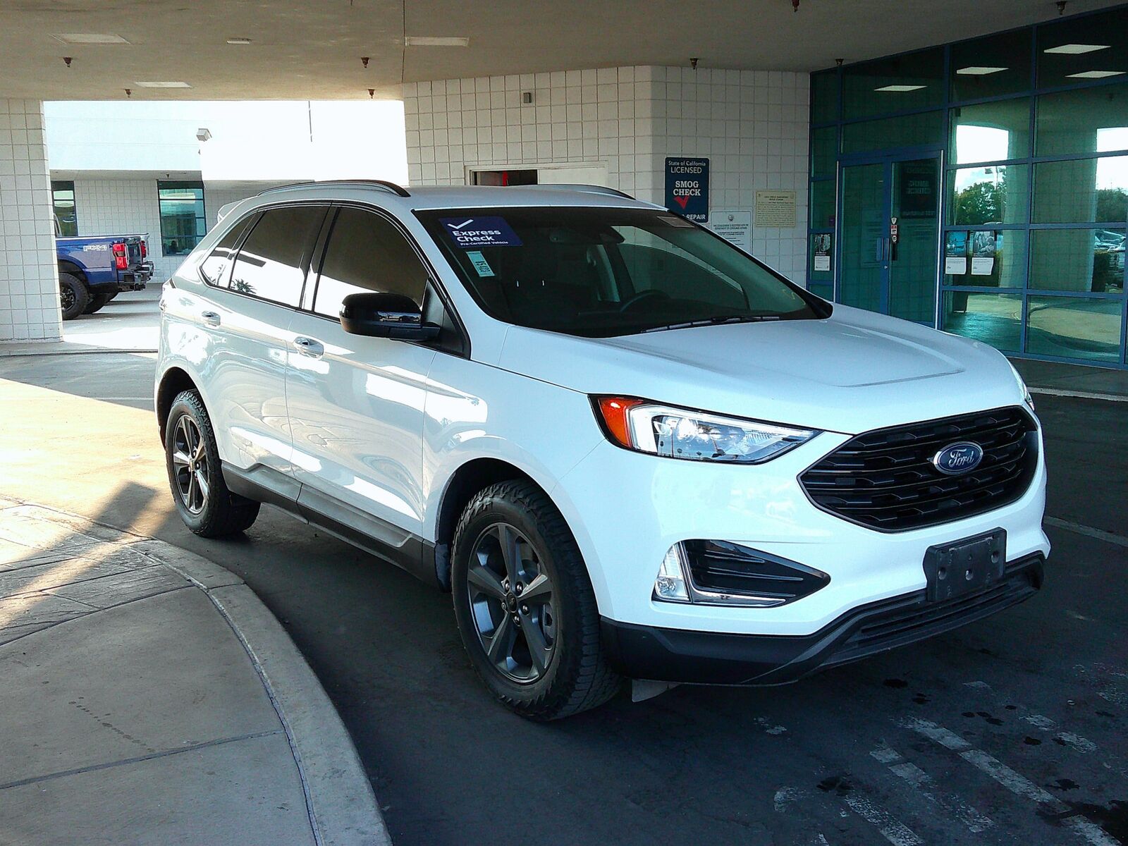 2023 FORD Edge