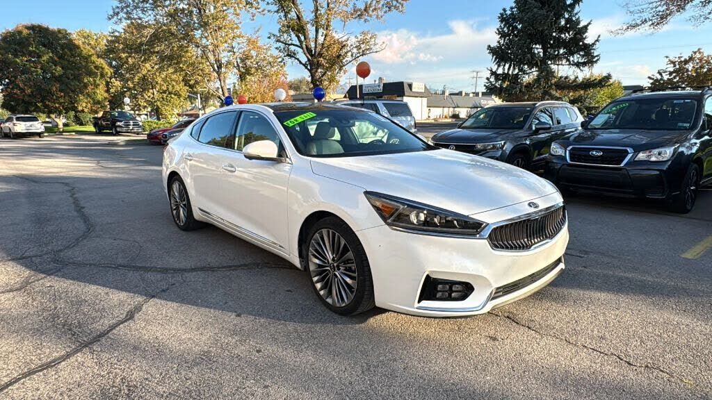 2018 KIA Cadenza