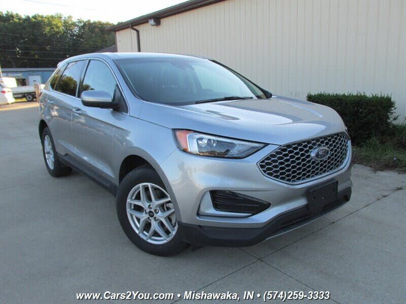 2023 FORD Edge