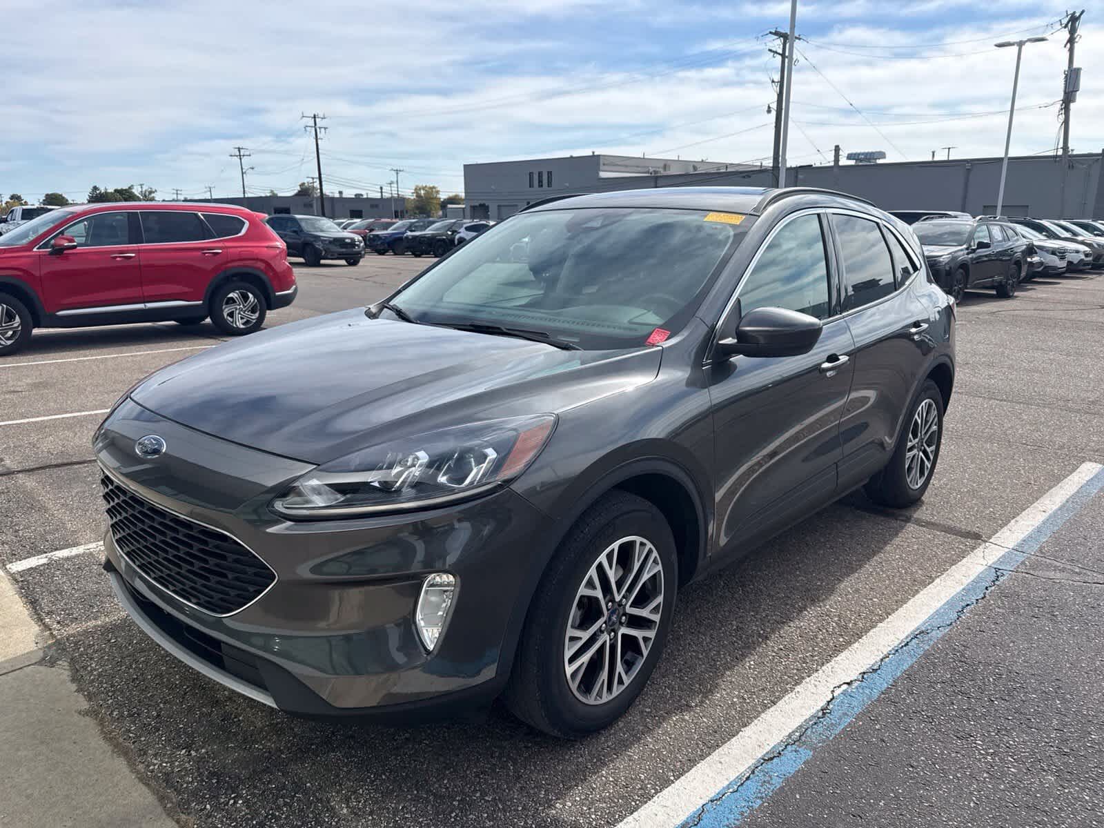 2020 FORD Escape