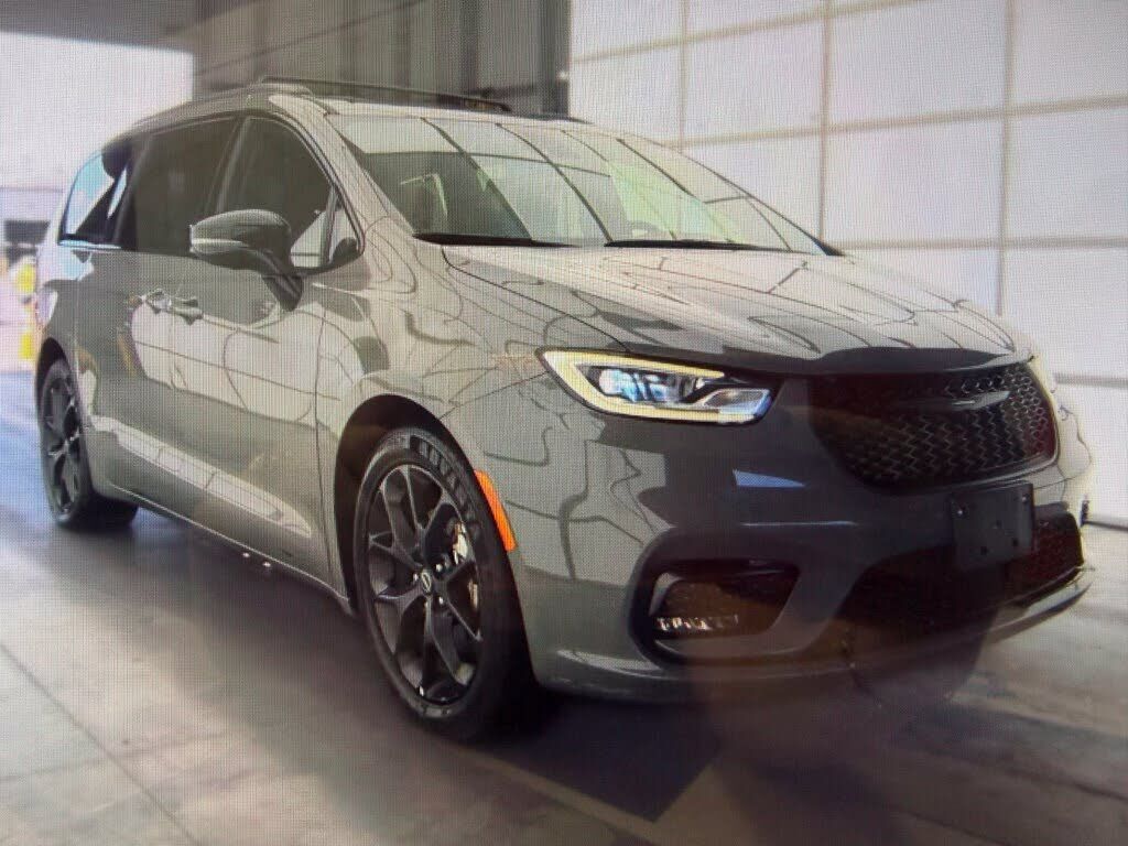 2025 CHRYSLER Pacifica