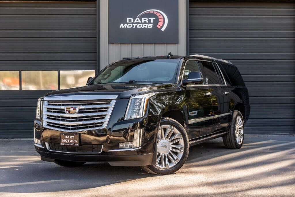 2019 CADILLAC Escalade ESV