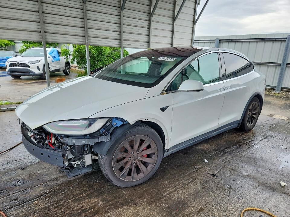 2021 TESLA Model X