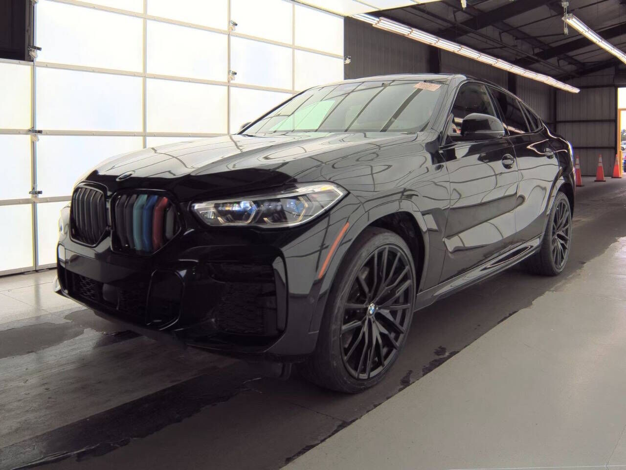 2022 BMW X6