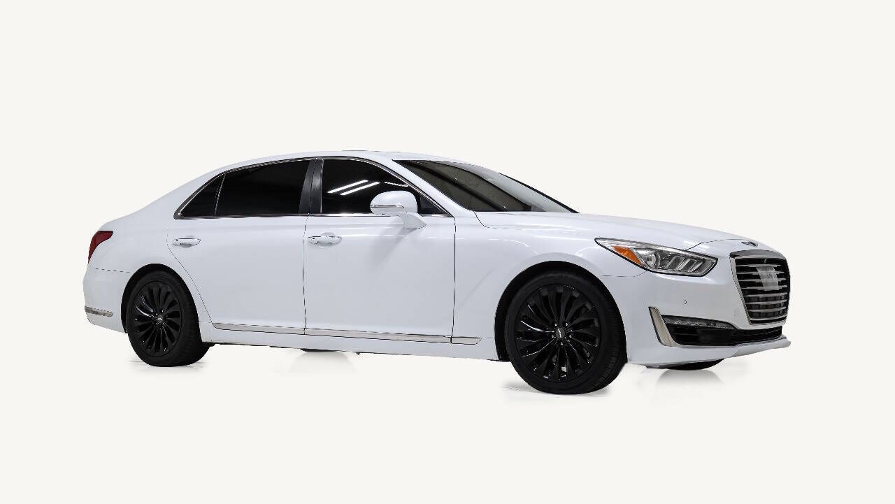 2017 GENESIS G90
