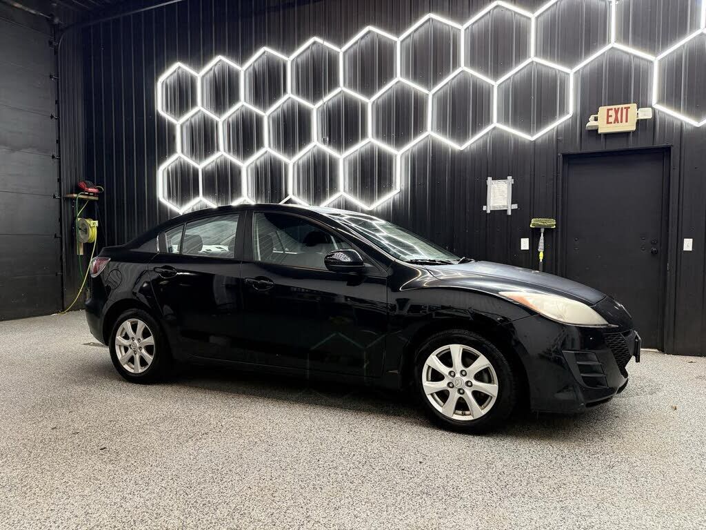 2010 MAZDA Mazda3