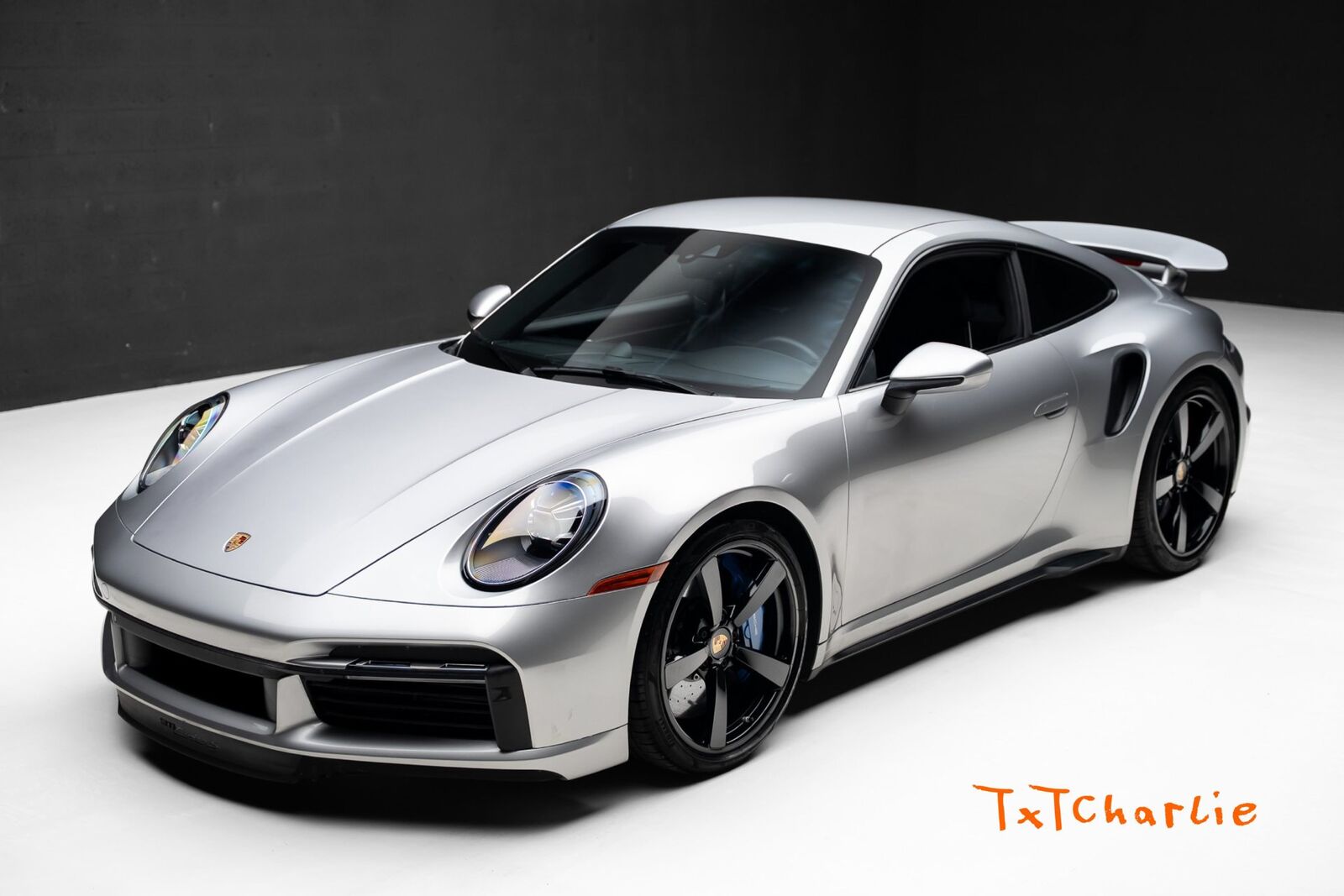 2024 PORSCHE 911
