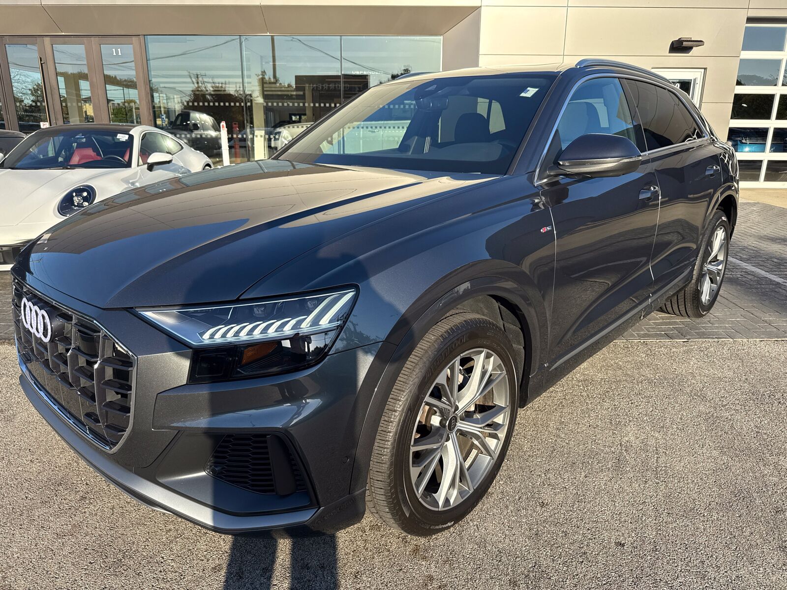 2023 AUDI Q8