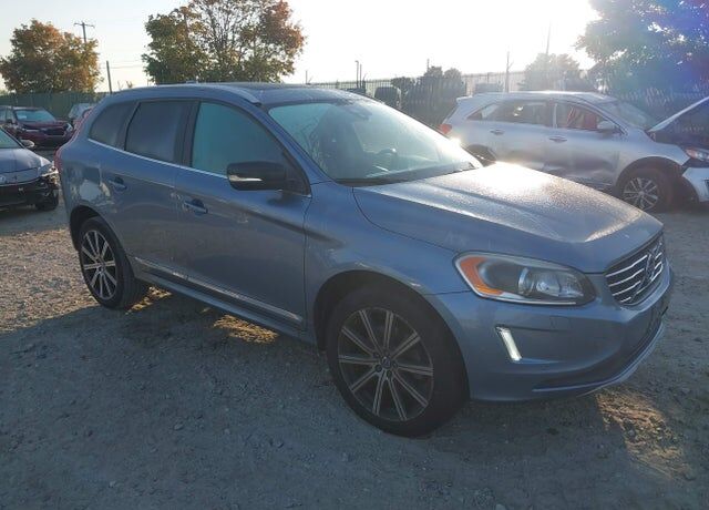 2017 VOLVO XC60