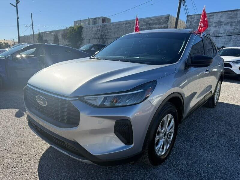 2023 FORD Escape