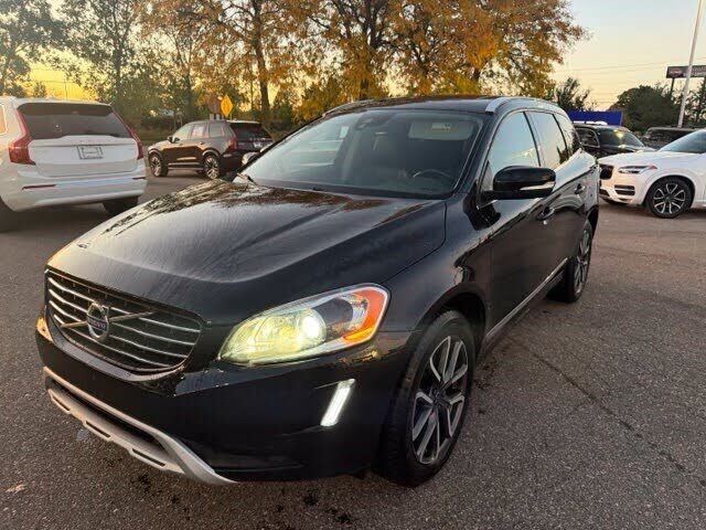 2017 VOLVO XC60