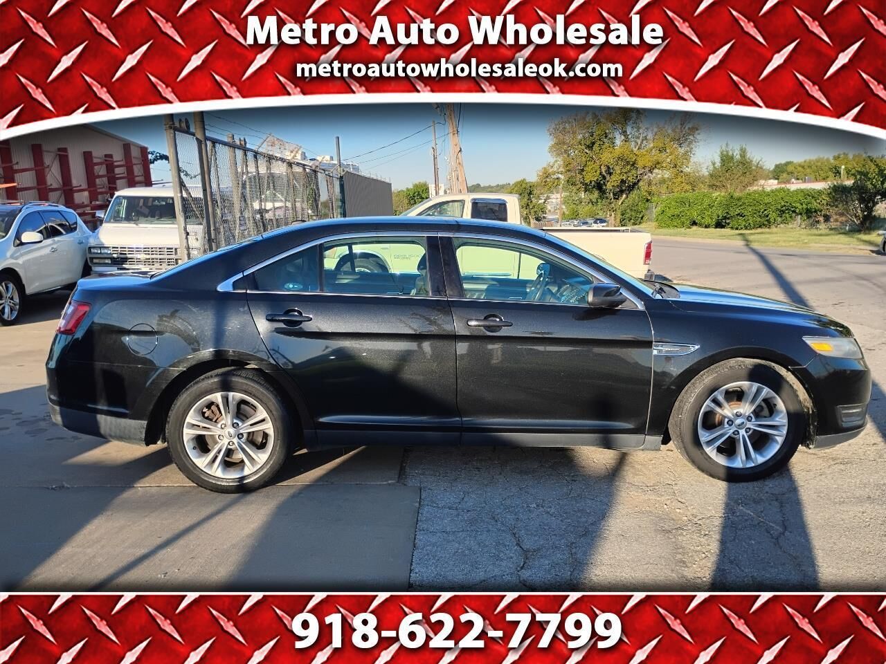 2013 FORD Taurus