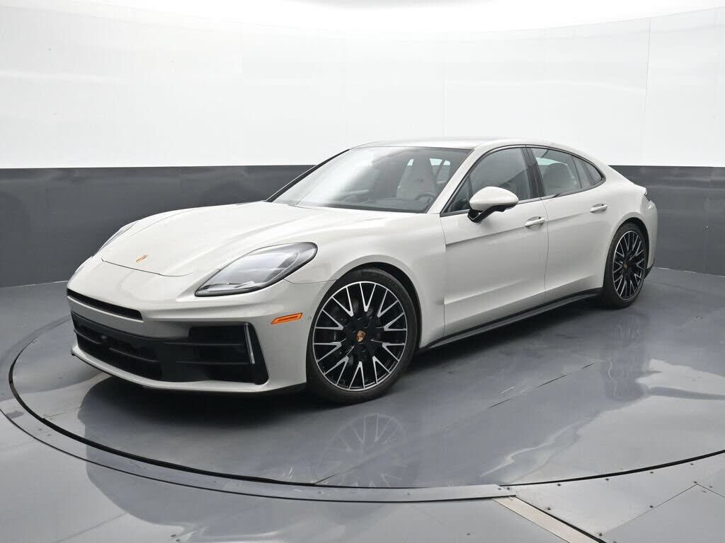 2025 PORSCHE Panamera
