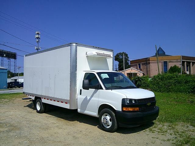 2024 CHEVROLET Express