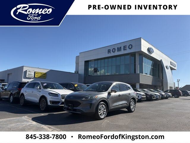 2021 FORD Escape
