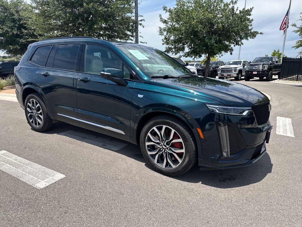 2025 CADILLAC XT6