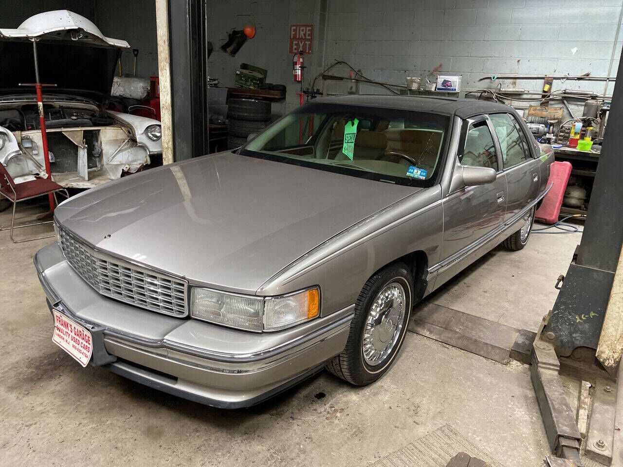 1996 CADILLAC Deville