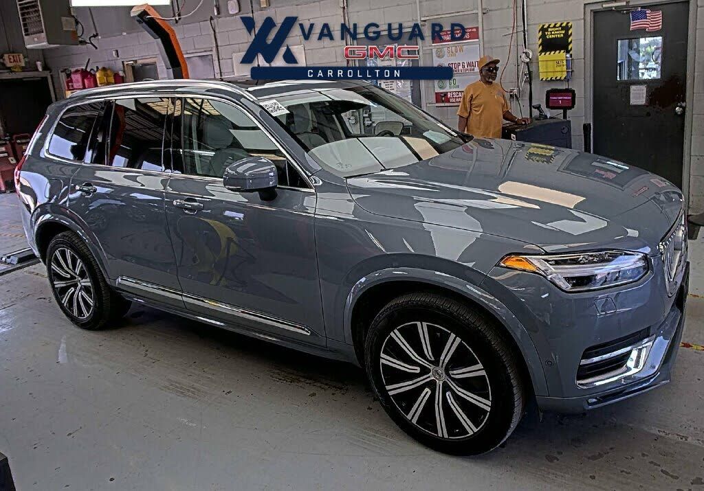 2023 VOLVO XC90