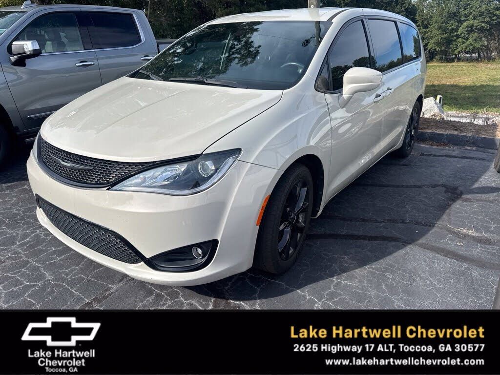 2019 CHRYSLER Pacifica