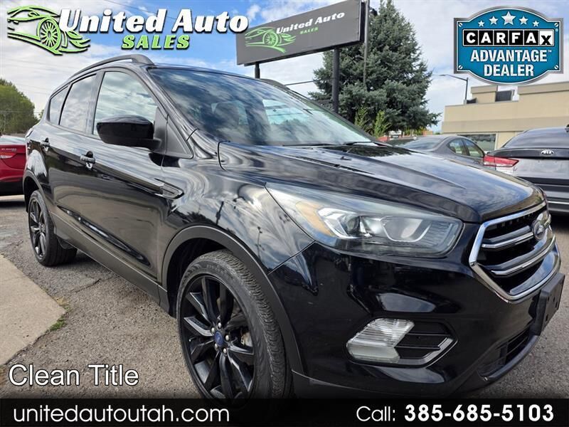 2017 FORD Escape