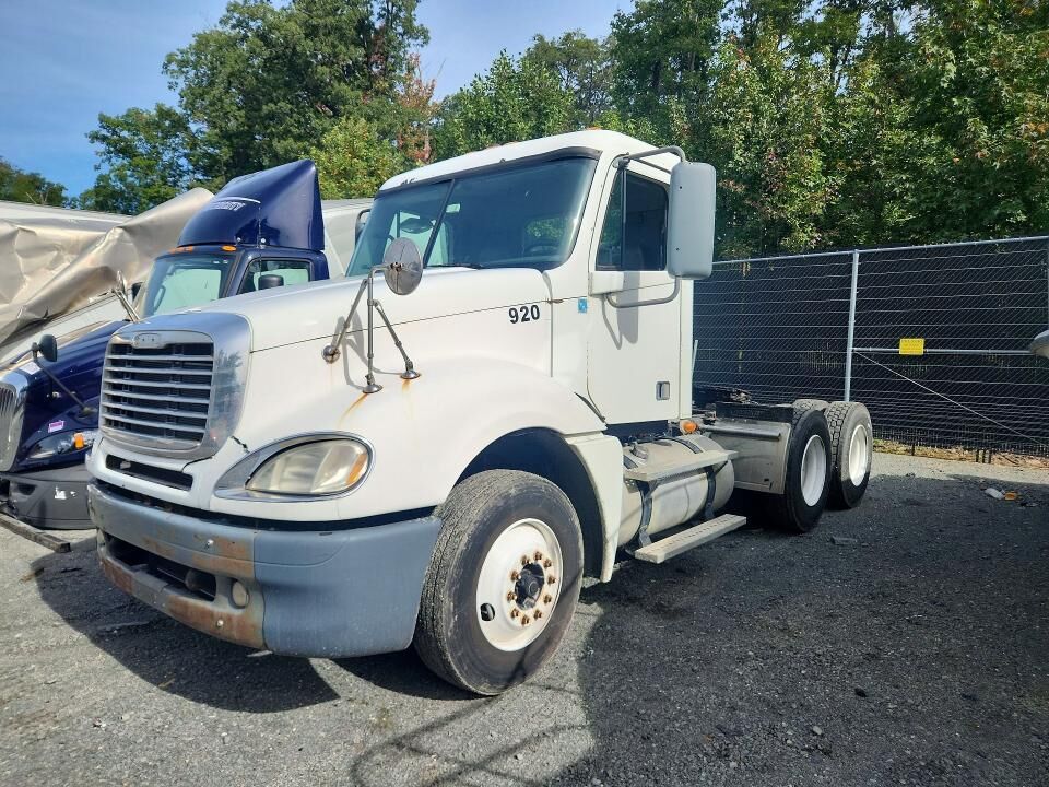 2007 FREIGHTLINER Columbia