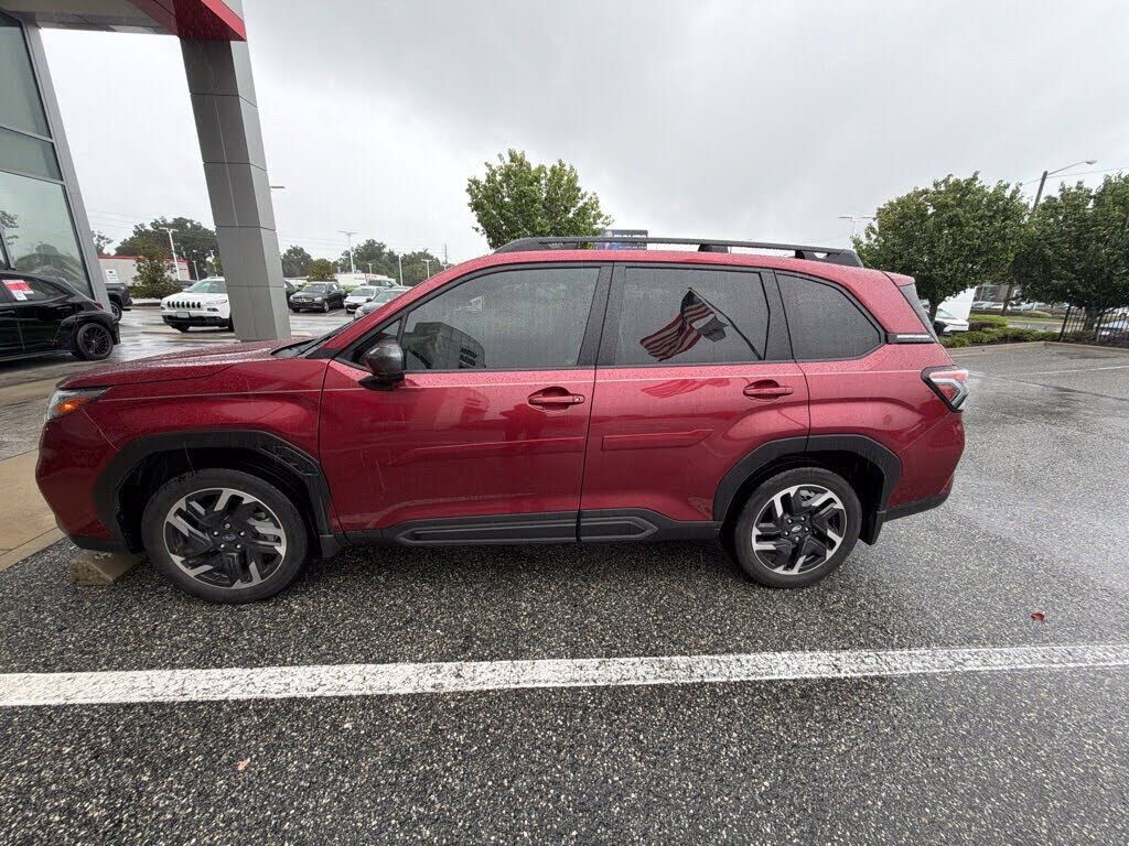 2025 SUBARU Forester