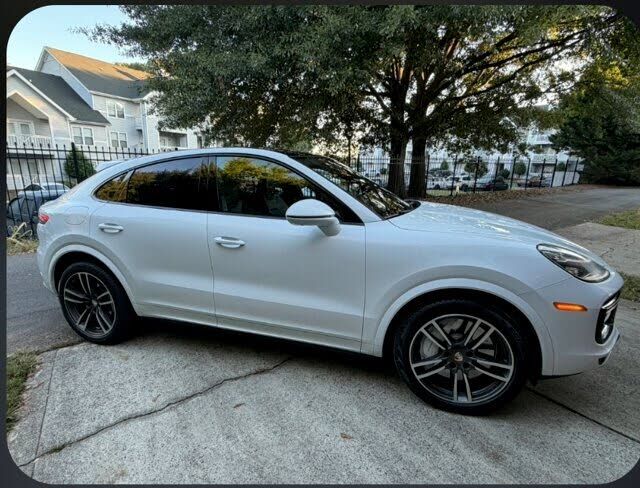 2020 PORSCHE Cayenne