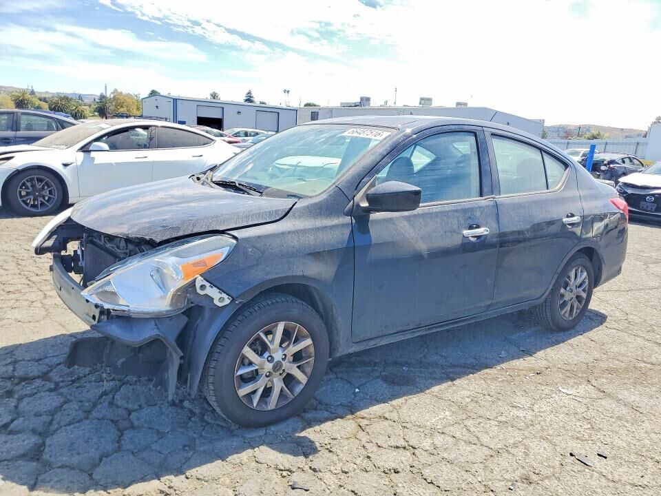 2018 NISSAN Versa
