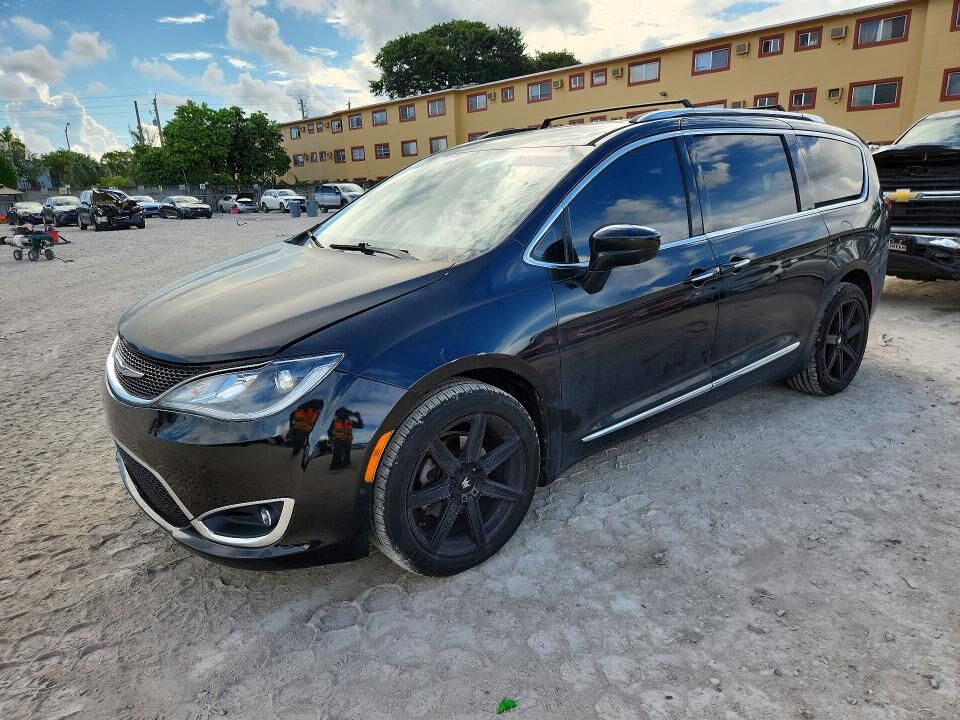 2017 CHRYSLER Pacifica