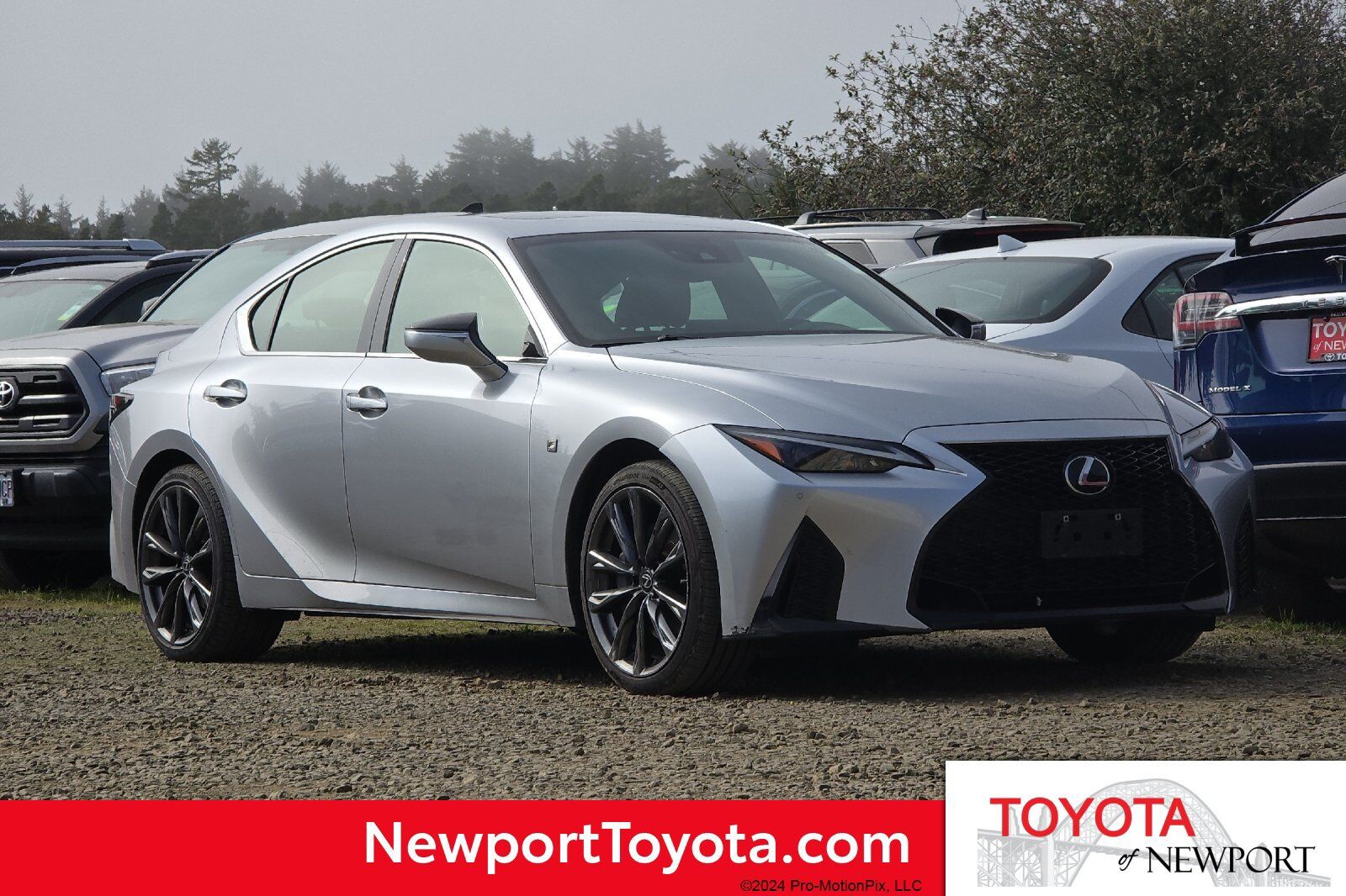 2022 LEXUS IS