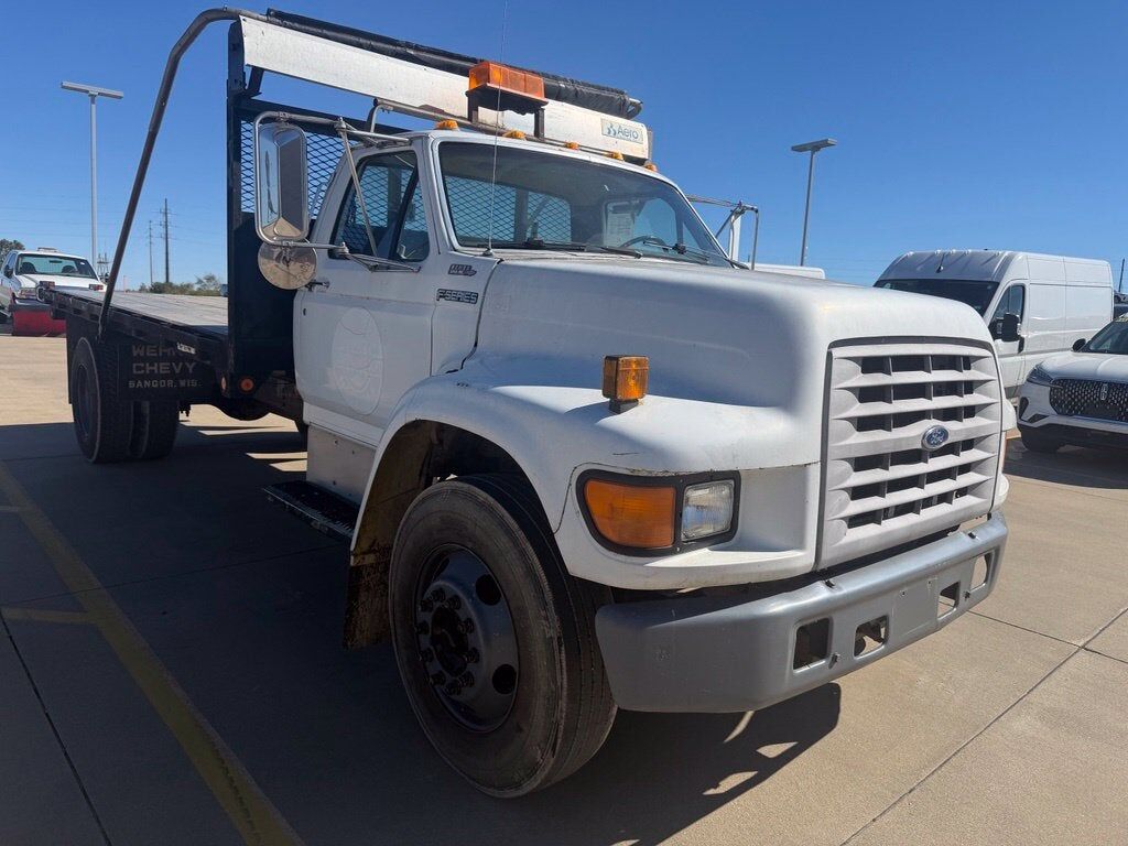 1998 FORD F-700
