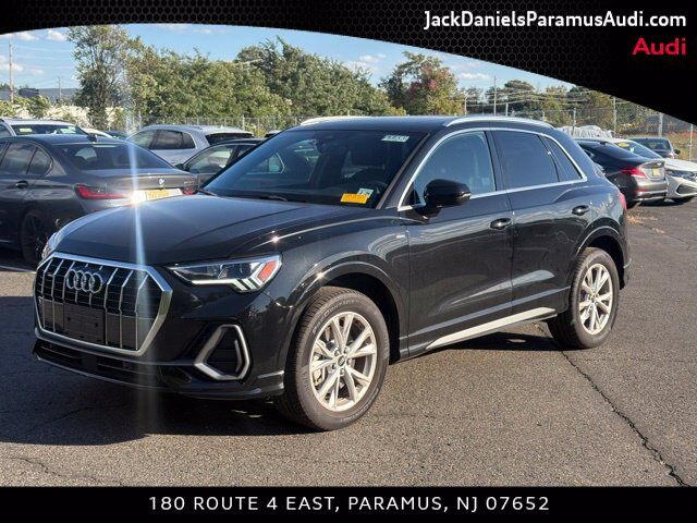 2024 AUDI Q3