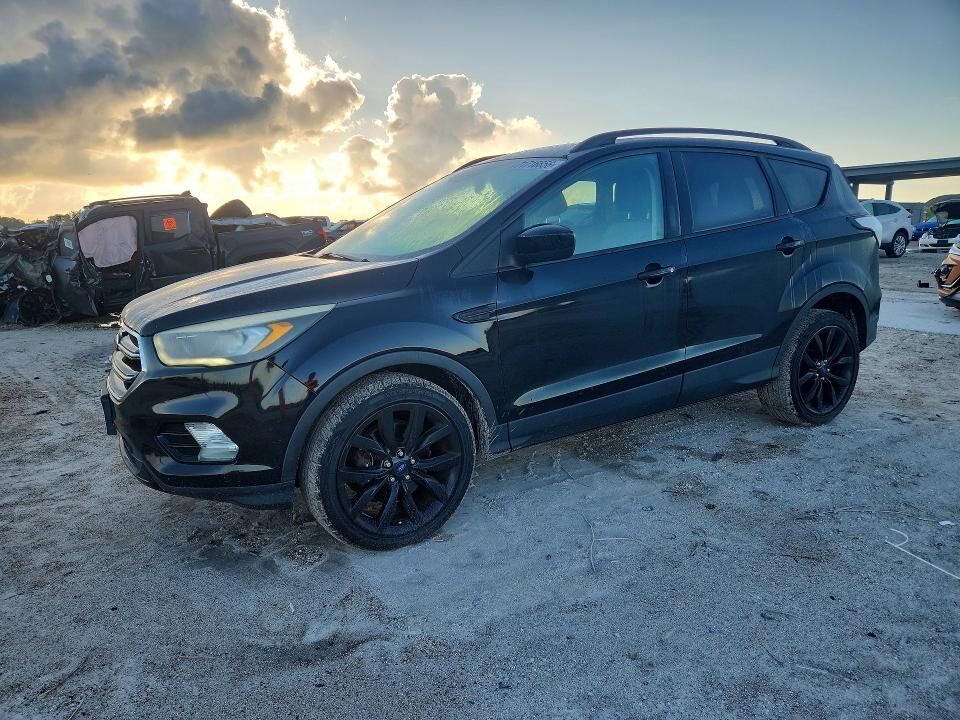 2017 FORD Escape
