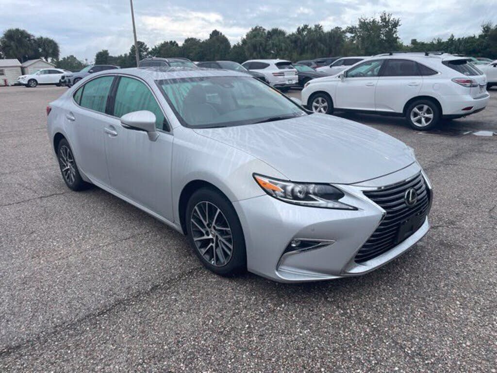 2016 LEXUS ES