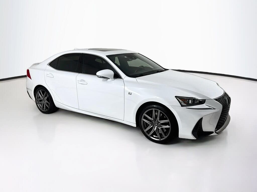 2018 LEXUS IS