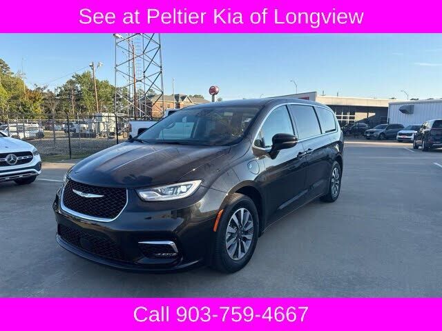 2023 CHRYSLER Pacifica
