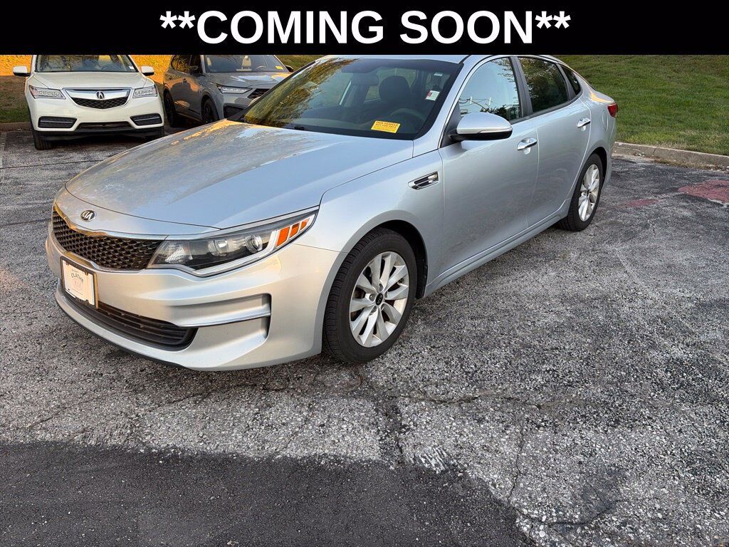 2017 KIA Optima