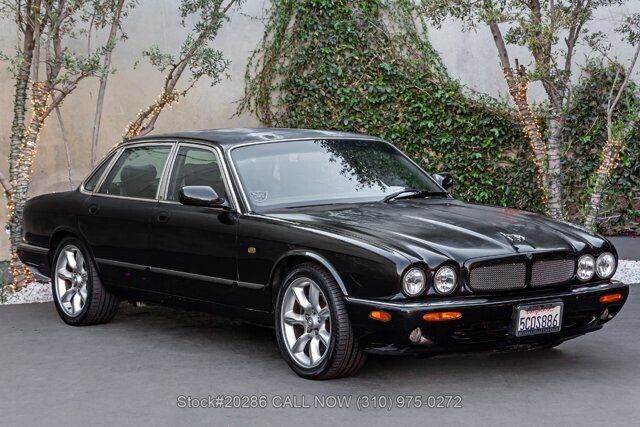 2002 JAGUAR XJR