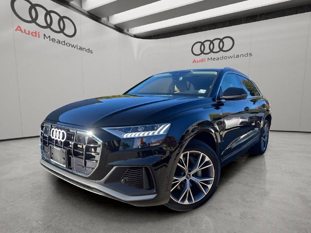 2023 AUDI Q8