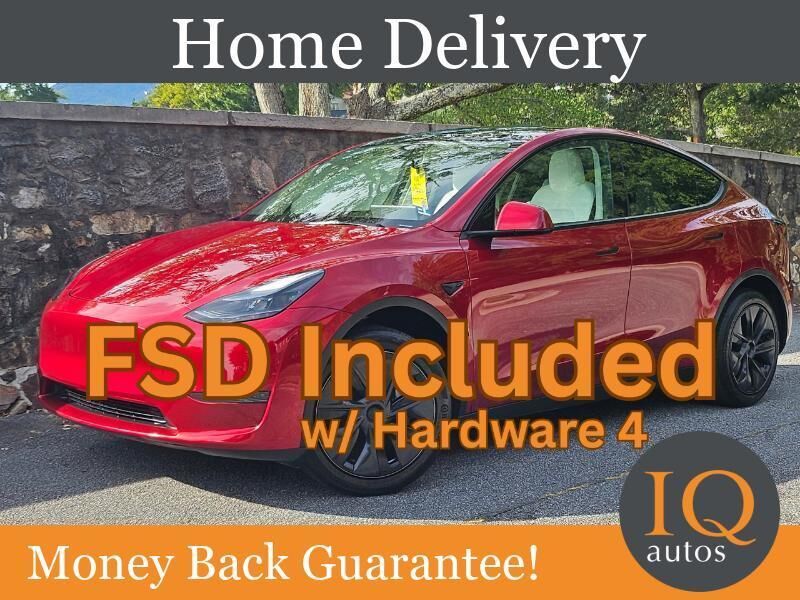 2025 TESLA Model Y