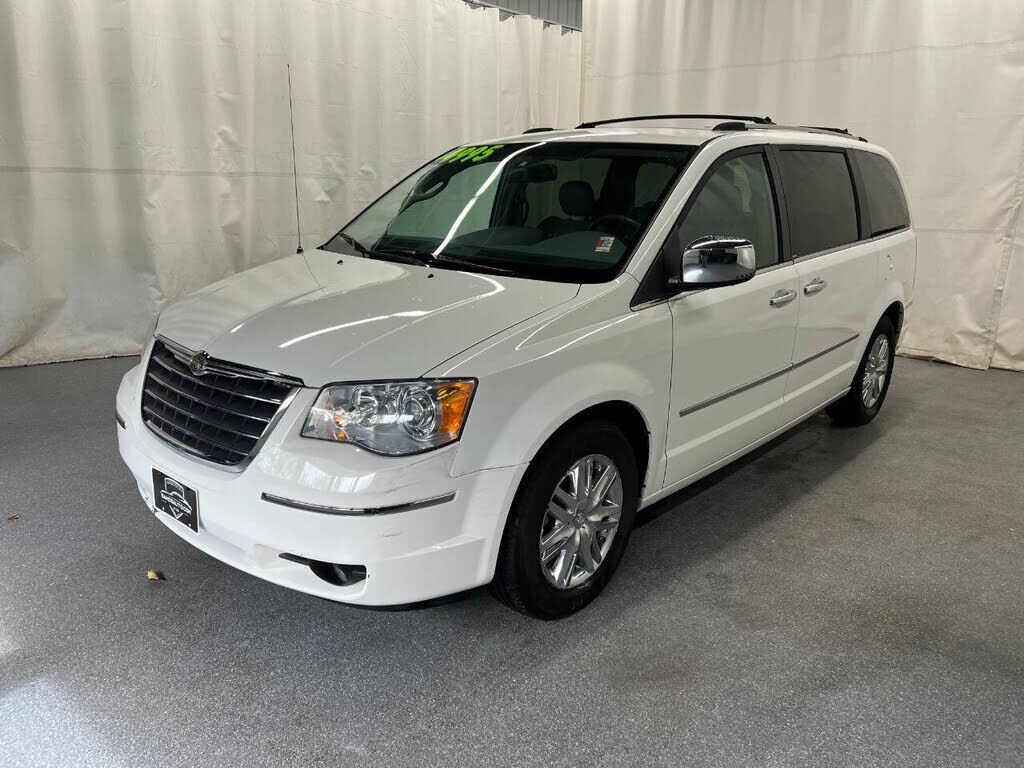 2009 CHRYSLER Town and Country